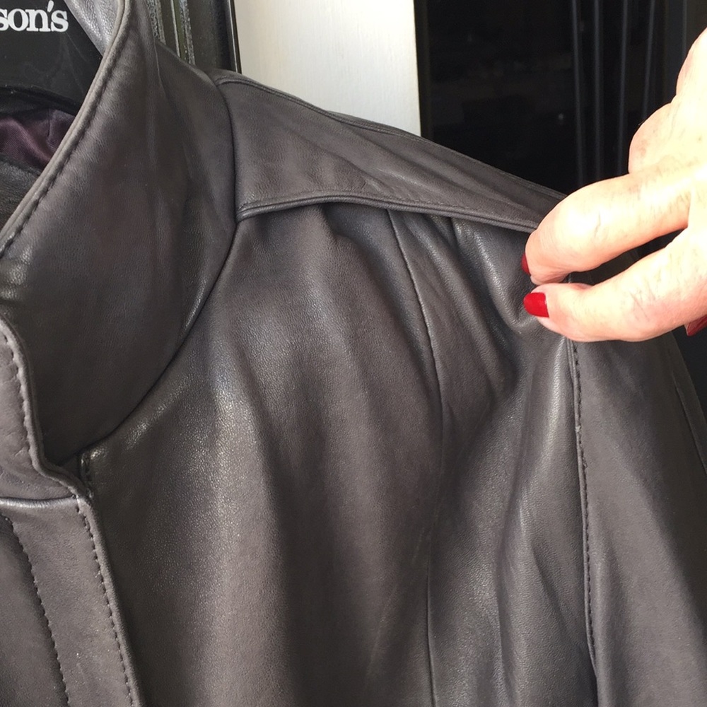 JUST FOUND NEW LADIES leather/lamb bomber. Great gift! NAMED AFTER ME! - Picture 6 of 9